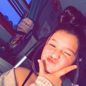 Meet your Posher, Elaina